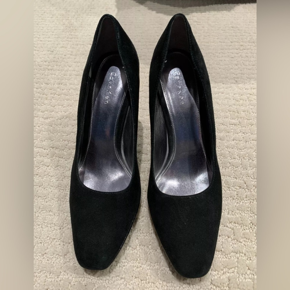 Calvin Klein Gabby Suede Medium Leather Heel Black Pump, size 7M, square toe